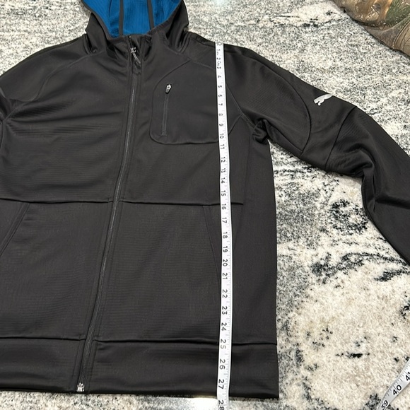 Size M Puma, zip up hoodie, with beautiful, royal blue inside, super soft - Picture 13 of 16